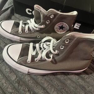 Converse Chuck Taylor All Star High Top Sneakers 5 men 7 women new gray